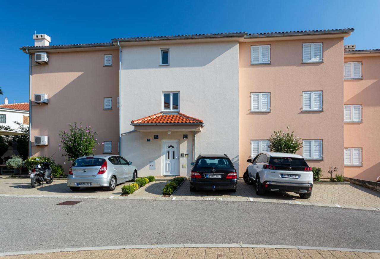 Apartament Crnekovic Iv Baška